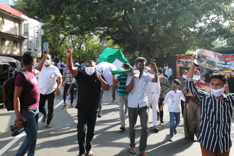 பலவந்த தகனத்திற்கு எதிராக கொழும்பில் ஆர்ப்பாட்டம்