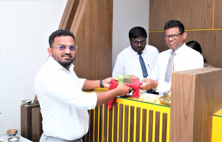 HNB FINANCE இன் கல்முனை கிளை புதிய கட்டிடத்திற்கு இடமாற்றம்