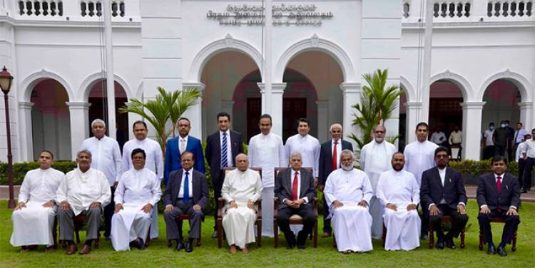 மூன்றாந்தரப்பினரின் செலவில் வெளிநாடு பறக்கும் அமைச்சர்கள்