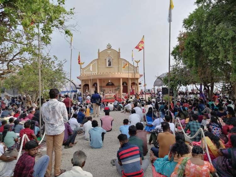 இலங்கை கடற் பரப்பிற்குள் இந்திய மீனவர்கள்  நுழைந்தால் கைது செய்வோம்:  கடற்படை தளபதி